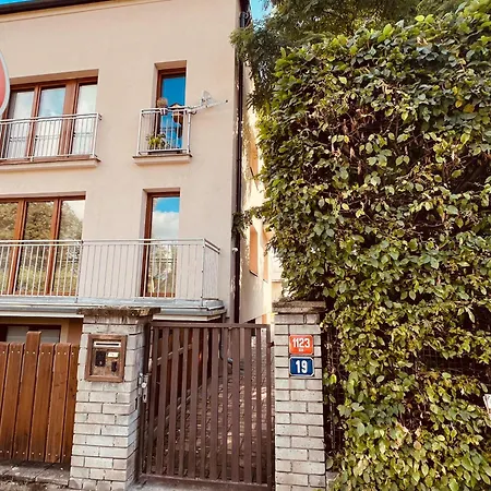 Apartment Valori - 100m2 Podebrady