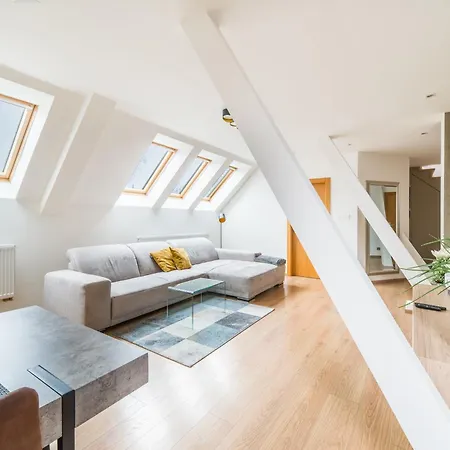 Apartment Valori - 100m2 Podebrady